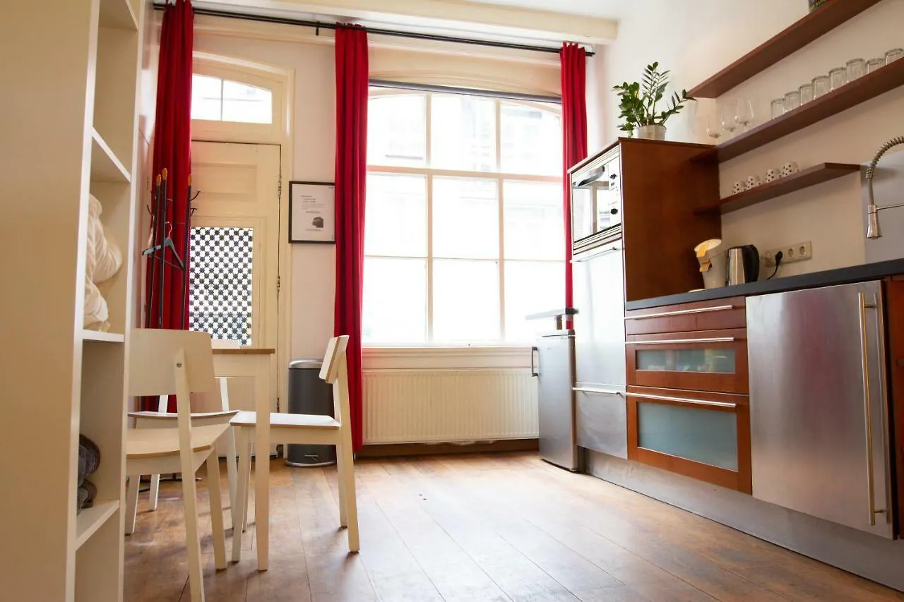 Kerkstraat Bed And Breakfast Apartment With Private Garden Amsterdam